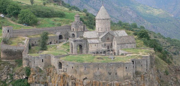 Армянская церковь становится главной оппозиционной силой в Армении