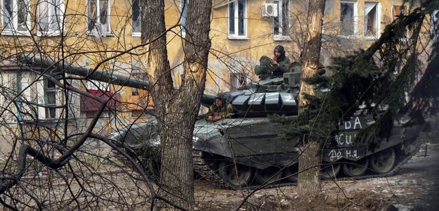 В Мариуполе боевики укронацистов вытеснены в промзоны