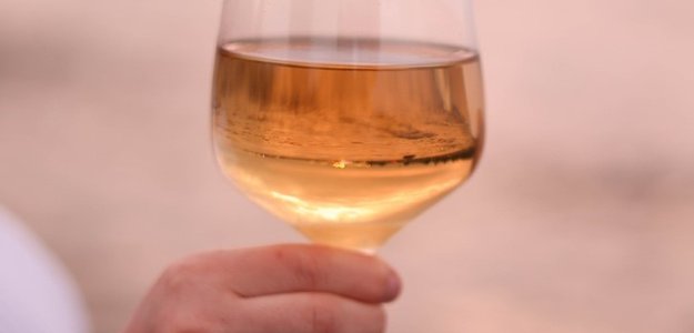 Filtered vs. Unfiltered Wines: Understanding the Difference