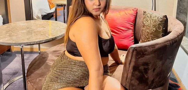 Call Girls in Sector 53, Gurgaon 9818470885 Top Class Escorts Service