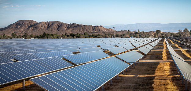 What is the average cost of solar panels in California?