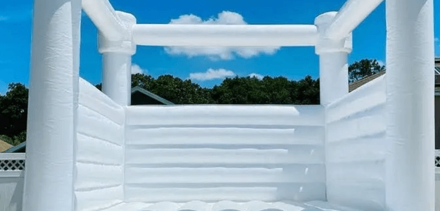 Why Do You Need to Get a White Bounce House for Your Kid’s Next Party?