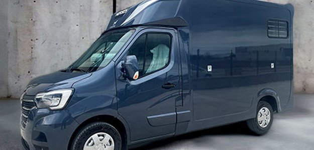 A Short Guide on Choosing the Best Horse Transportation Vehicle