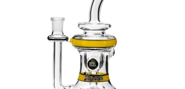 Discover the Best Glass Dab Rigs Online for a Premium Smoking Experience