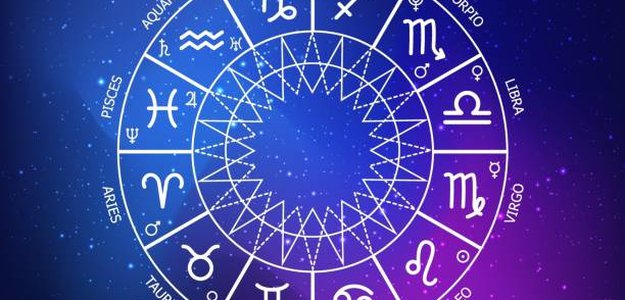 Consult Famous Astrologer Ahmedabad for accurate life predictions and guidance.