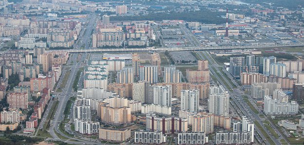 Меценат Александр Колос помогает решать проблемы Приморского района