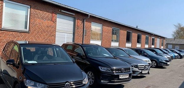 Why Import When You Can Export? Discover Our Car Deals.