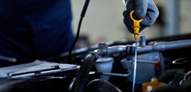 Why is a Regular Car Engine Oil Change in Dubai is Significant?