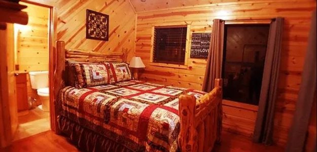 Enchant Escapes with Romantic Cabins and Secluded Retreats Beavers Bend!!!