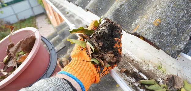 Debunking myths related to gutter cleaning