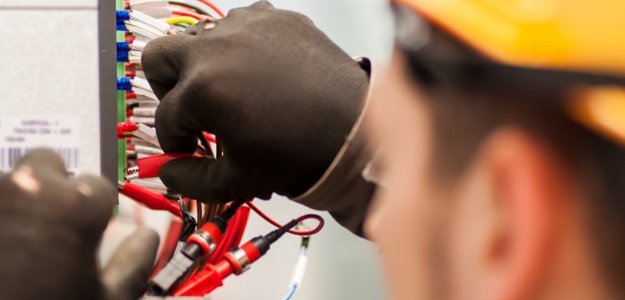 Why You Should Hire Commercial Electrical Contractors