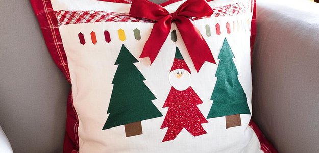 Ultimate Guide to Choosing Christmas Pillow Cover Sizes