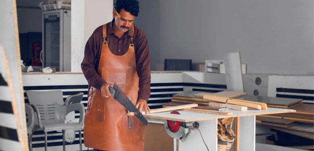 The Ultimate Guide to Leather Woodworking Aprons