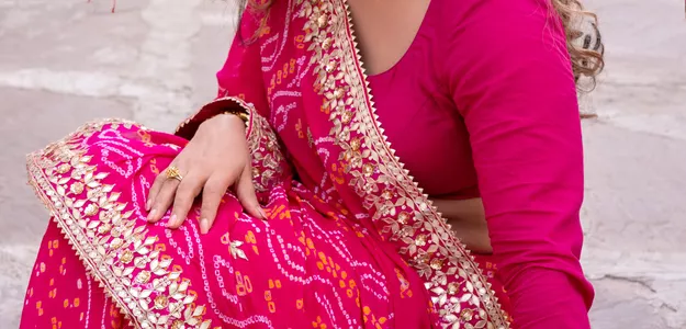 How To Choose The Best Chiffon Saree Online In India