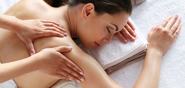 Experience The Benefits of A Deep Tissue Massage | Massage Artistry