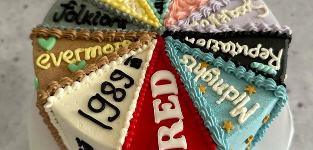 Cakes In Naples | Emasweets.com