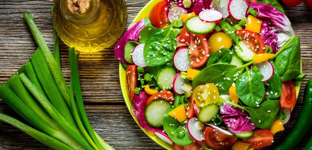 Consumption of Fresh Vegetable Salad Cut Downs Health Issues