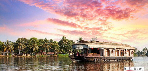 Things to do in Kerala Backwaters