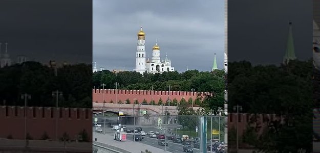 Дорогая моя, столица, золотая моя, Москва!