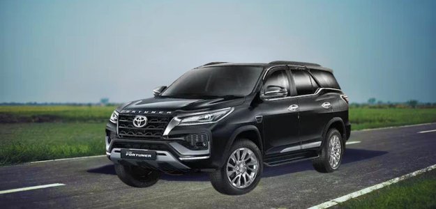 Fortuner Rent in Delhi – Luxury & Comfort by Audi Rent Delhi