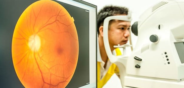 Retina Specialist: Ensuring Optimal Eye Health