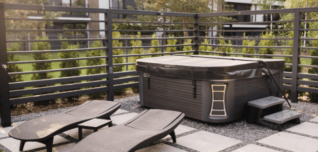 4 Person Hot Tub