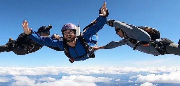 Why Skydiving is so popular in Dubai?