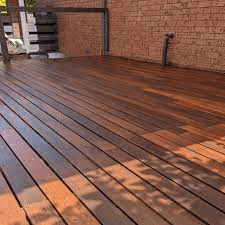 Types and Benefits of Deck Maintenance Service