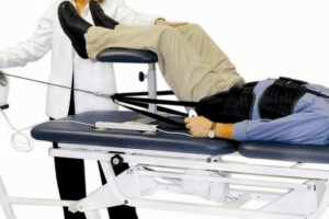 Why Choose Traction and Spine Decompression for Back Pain Relief?