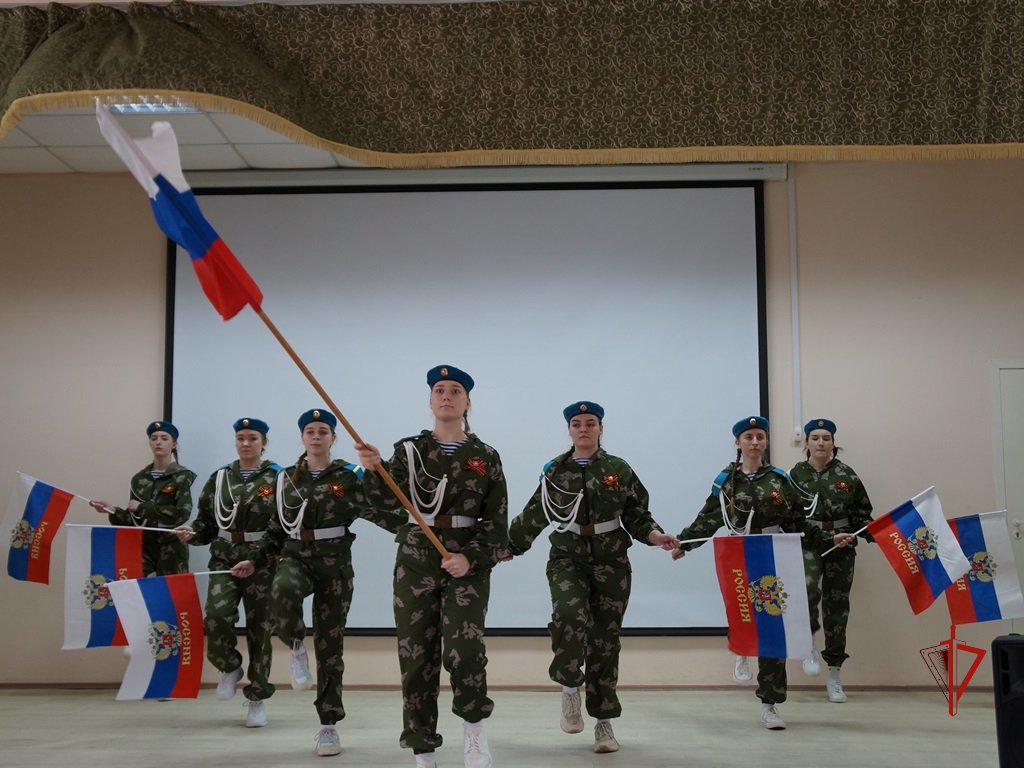 Военно патриотические конкурсы. Патриотический конкурс. Северская дивизия Росгвардии. Положение патриотический конкурс. Конкурс патриотической п4сни костюм ансамблю.